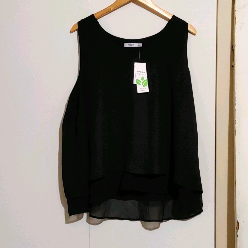 Sleeveless blouse
